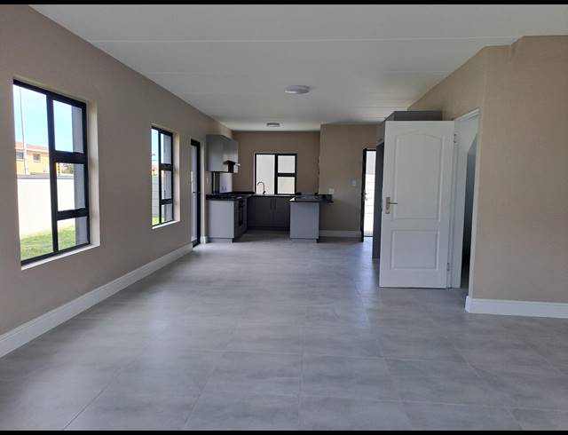 3 BEDROOM DUPLEX FOR SALE IN SEA BREEZE